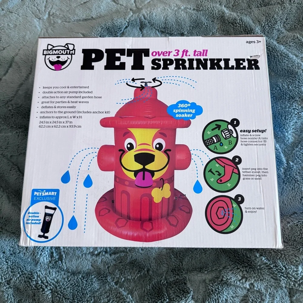 BIGMOUTH INC. MINI PET FIRE HYDRANT SPRINKLER NWT